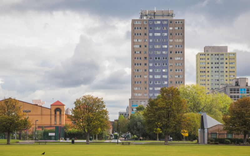 Understanding the human benefits of social housing decarbonisation